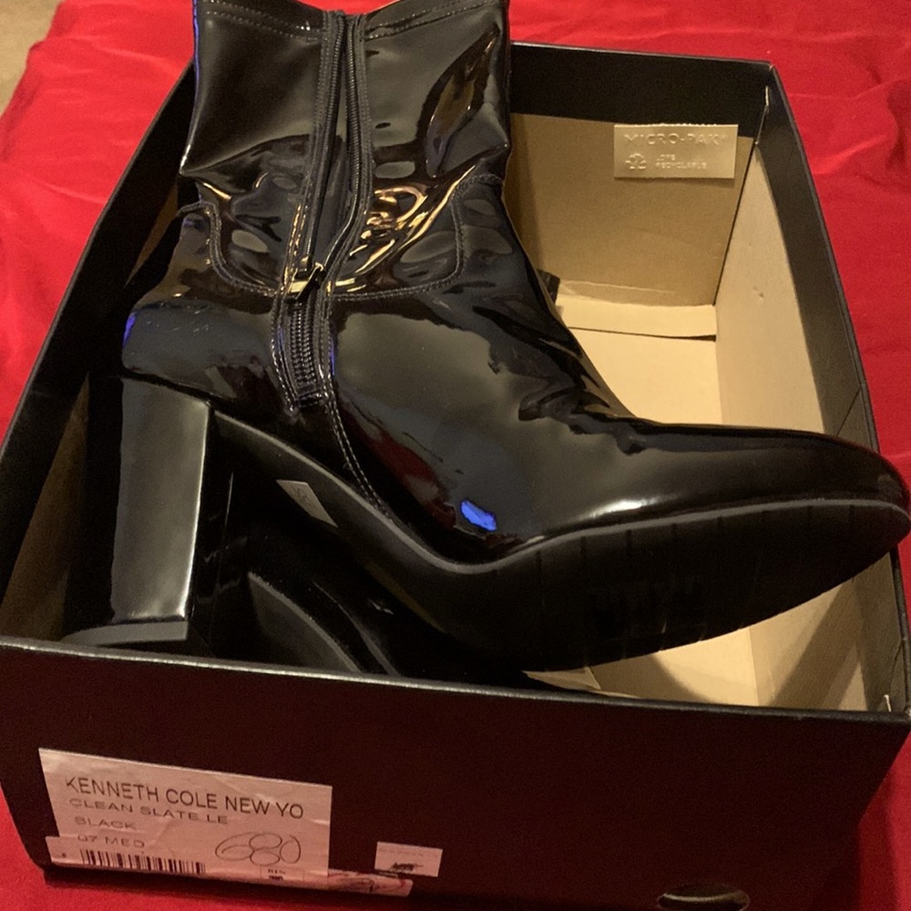 Woman Kennethcole 8/5